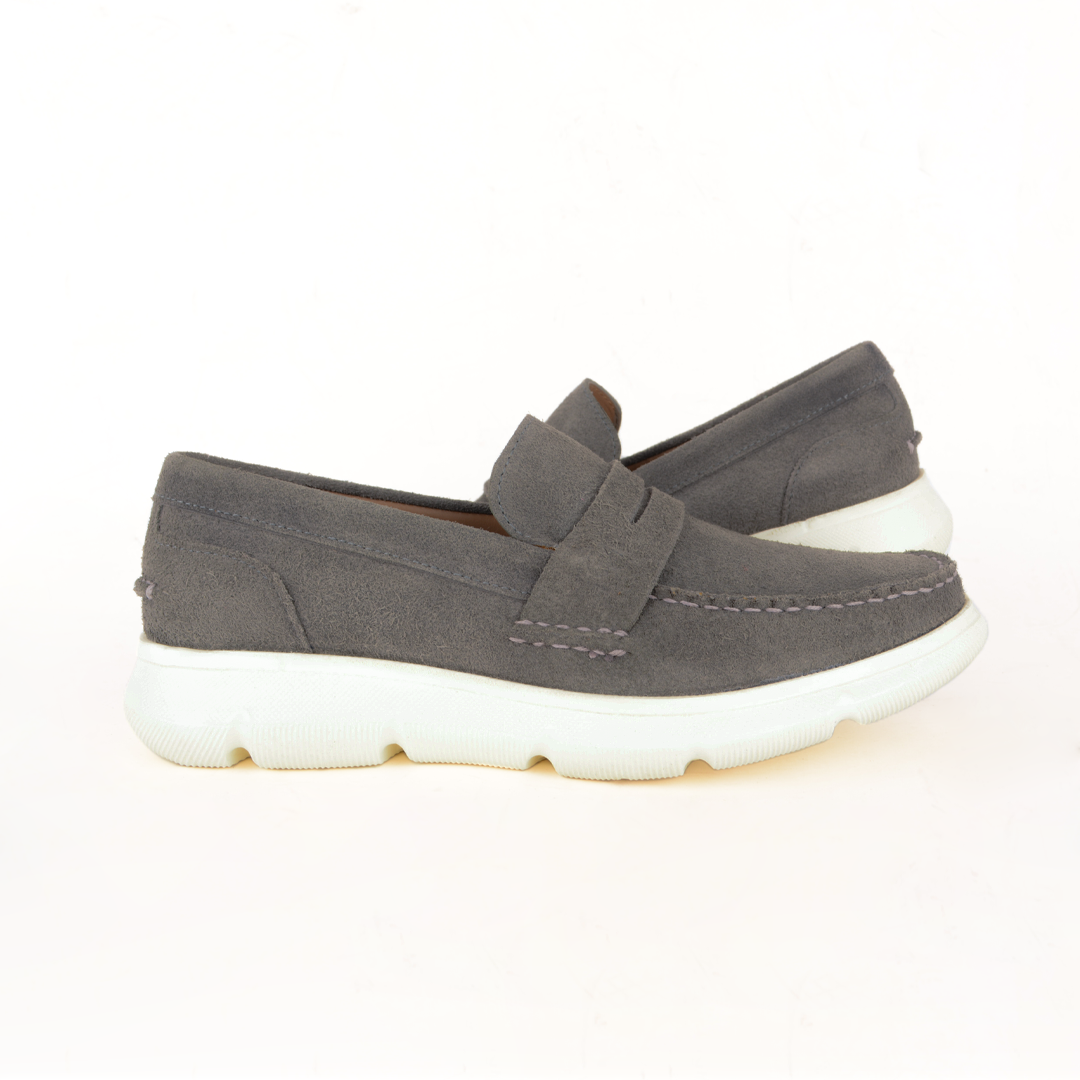 8651 GAMUZA GRIS